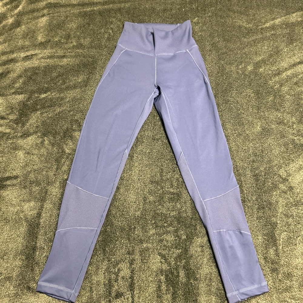 Adidas Women’s XS athletic tights, light purple, high rise